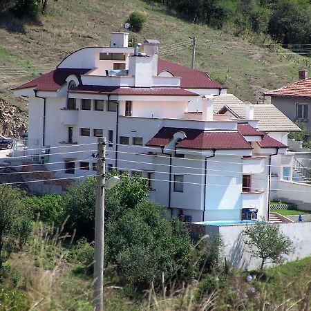 Hotel Aleksievata Kashta Gurgulyat Luaran gambar
