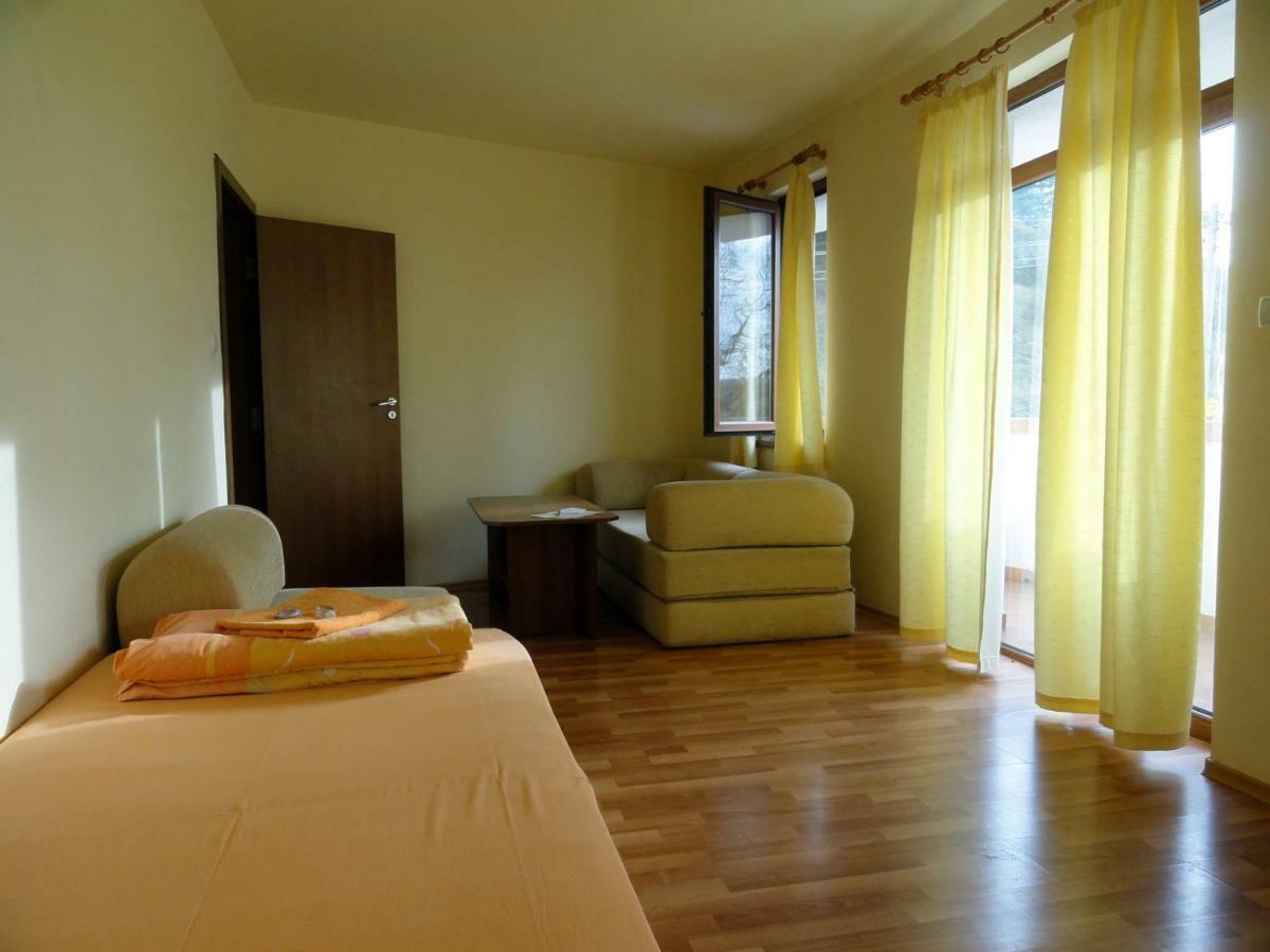 Hotel Aleksievata Kashta Gurgulyat Luaran gambar