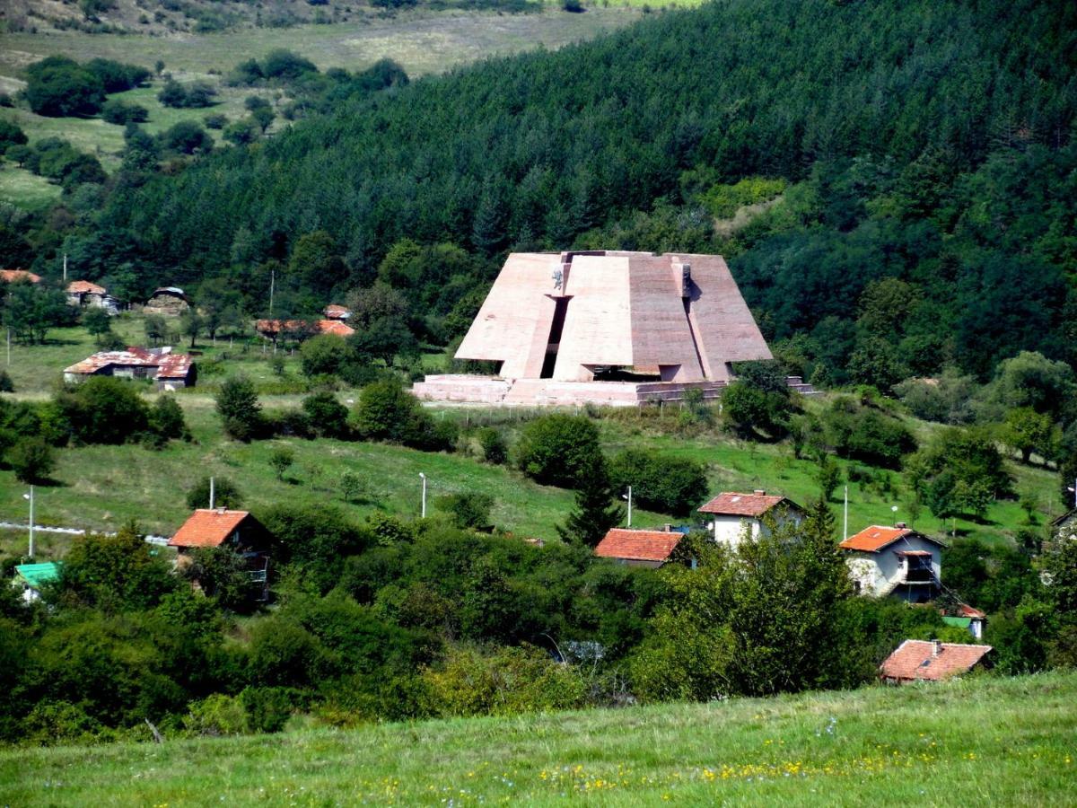 Hotel Aleksievata Kashta Gurgulyat Luaran gambar