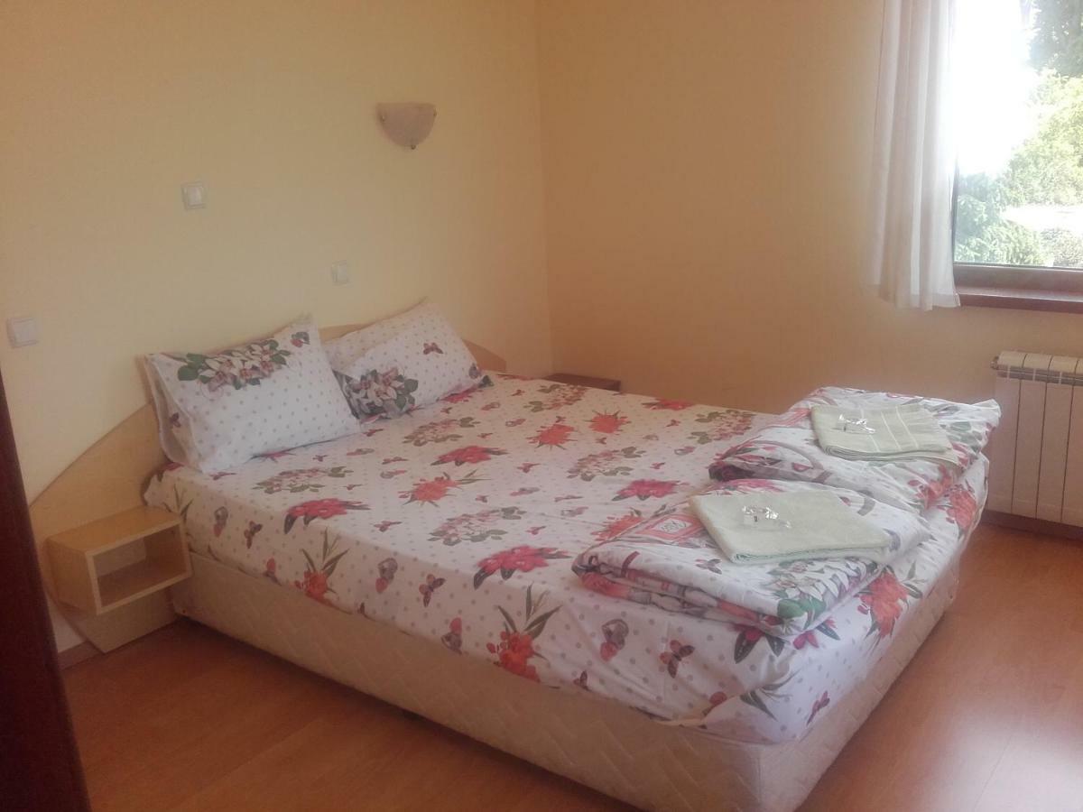 Hotel Aleksievata Kashta Gurgulyat Luaran gambar